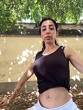 Lilith022 from StripChat