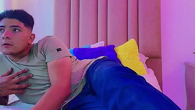 Try our streaming cams variety and talk on a personal level with our adorable girls streamers, showing off their bountiful shapes and dildos.