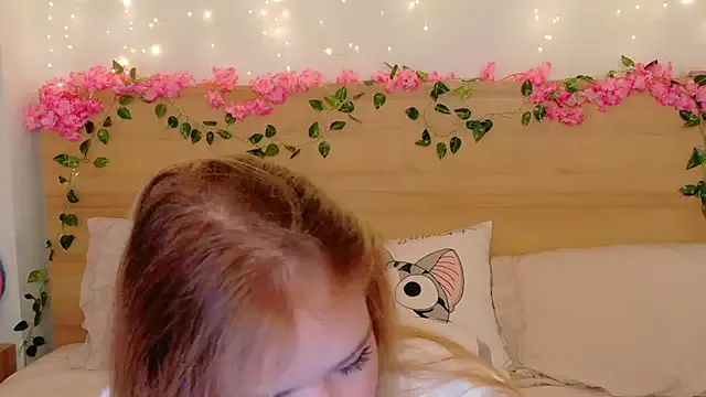 Lilith_Bonheur from StripChat is Freechat