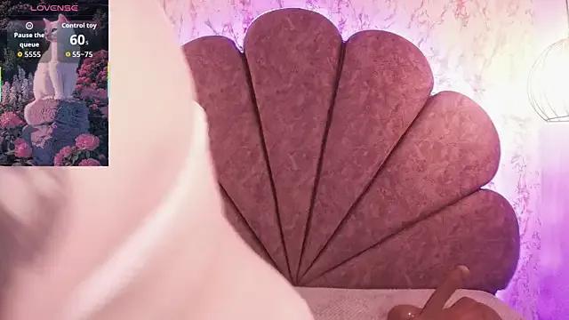 Lilith_curvy from StripChat is Freechat