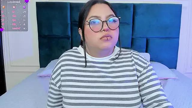 Try our streaming cams variety and talk on a personal level with our adorable girls streamers, showing off their bountiful shapes and dildos.