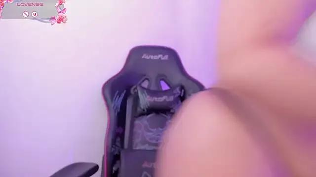 Try our streaming cams variety and talk on a personal level with our adorable girls streamers, showing off their bountiful shapes and dildos.