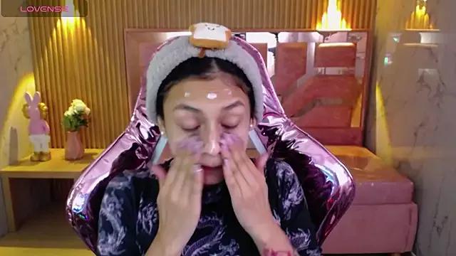 lilith_petit_sub from StripChat