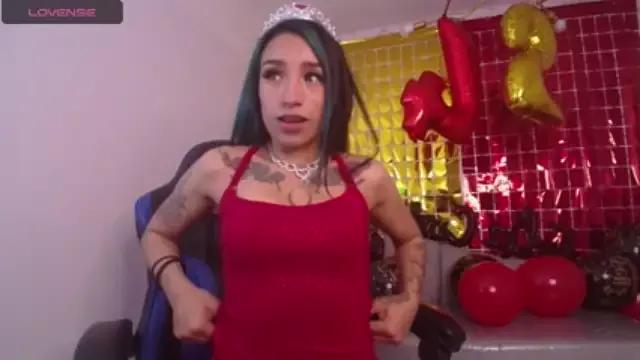 Lilith_t_ from StripChat