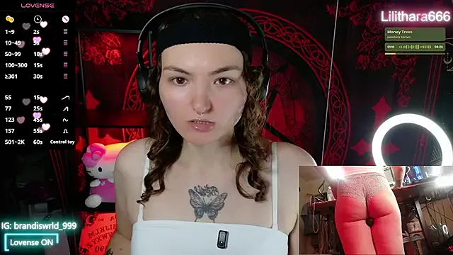 Lilithara666 on StripChat 