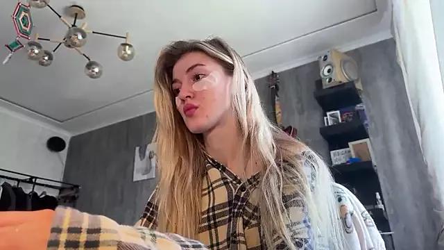 Try our streaming cams variety and talk on a personal level with our adorable girls streamers, showing off their bountiful shapes and dildos.