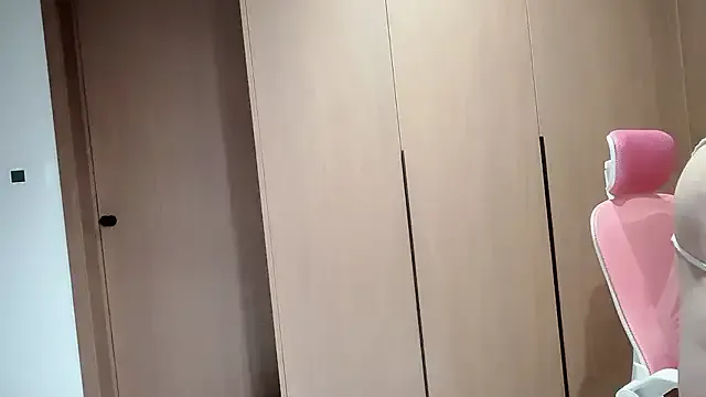 Lilium-520 from StripChat