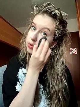 Lillian_Dyson from StripChat is Freechat