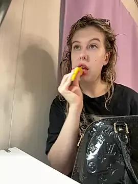 Lillian_Dyson from StripChat