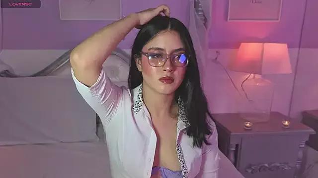 LiLLiAnderson from StripChat