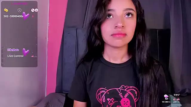 lillielover16 from StripChat