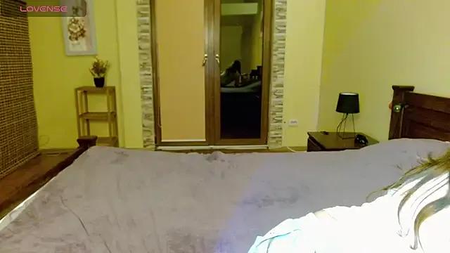 Lilly_Jess from StripChat