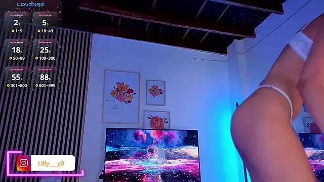 Try our streaming cams variety and talk on a personal level with our adorable girls streamers, showing off their bountiful shapes and dildos.