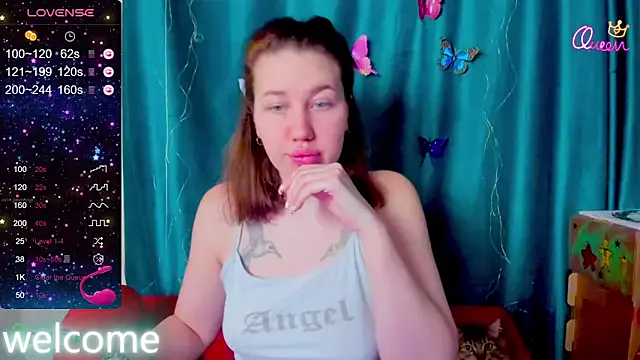 LillyRayRay on StripChat 