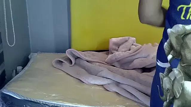 LILLYSLUT from StripChat