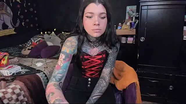 Lilmarieee from StripChat
