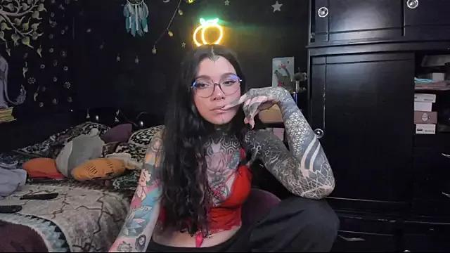 Lilmarieee from StripChat