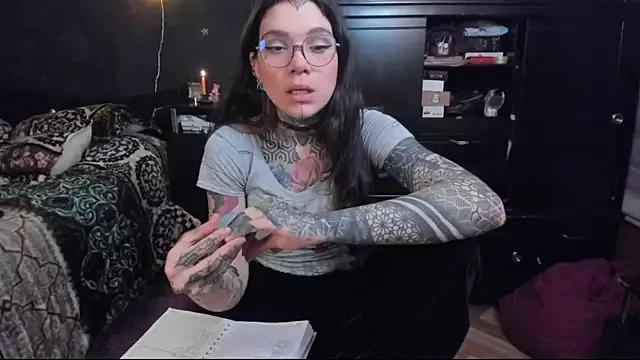 Lilmarieee from StripChat