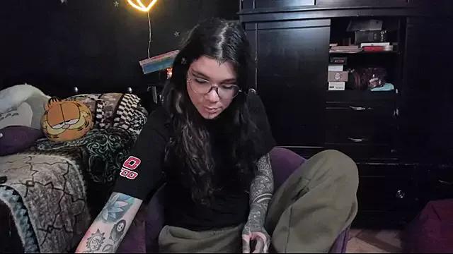 Lilmarieee from StripChat