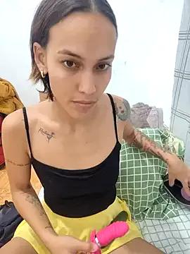 Lilo-skinny from StripChat is Freechat