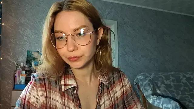 Lilo_Sims from StripChat