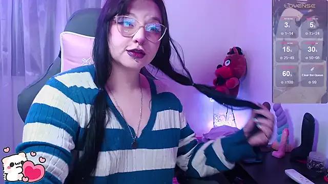 LiloMoon69 from StripChat