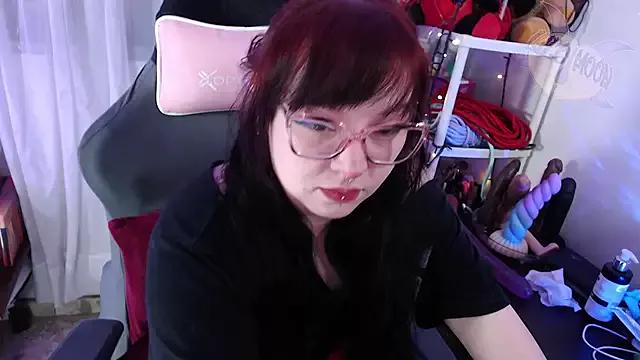 Try our streaming cams variety and talk on a personal level with our adorable girls streamers, showing off their bountiful shapes and dildos.