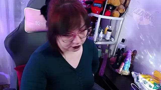 LiloMoon69 from StripChat