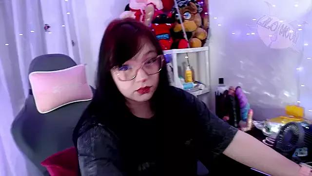 LiloMoon69 from StripChat