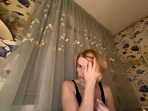 LiluXRose on StripChat 