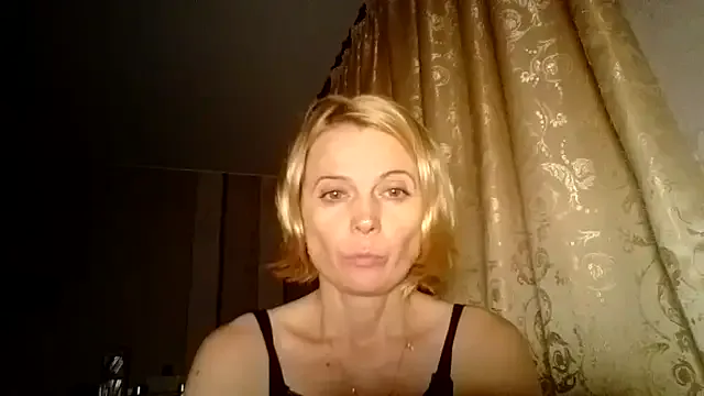 LiluXRose on StripChat 