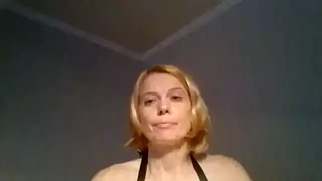 LiluXRose on StripChat 