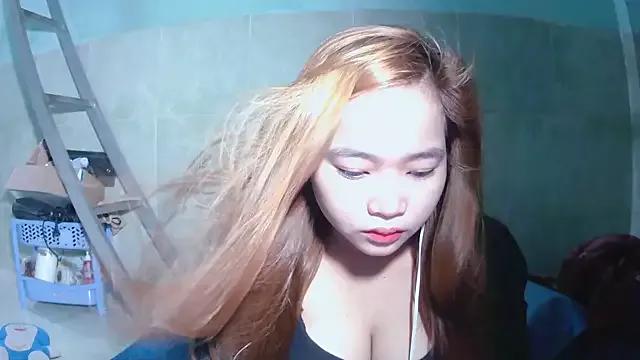 Lily3322 from StripChat