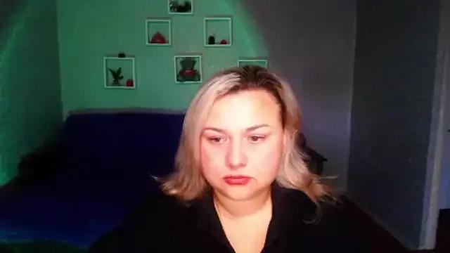 Lily_Beccker from StripChat