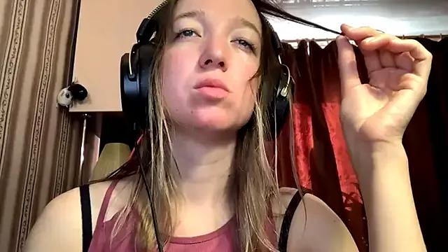 LILY_MALI_BOO from StripChat is Freechat