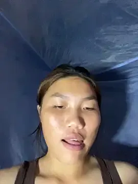 Lily_pusyxx from StripChat is Freechat