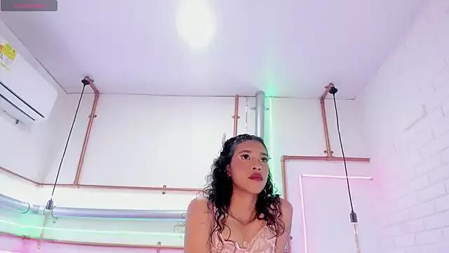 Lily_weasley from StripChat is Freechat