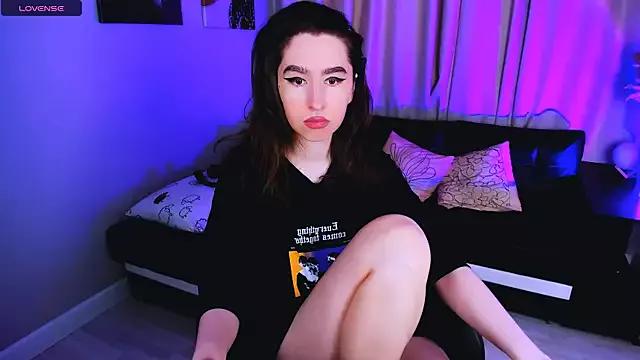 Try our streaming cams variety and talk on a personal level with our adorable girls streamers, showing off their bountiful shapes and dildos.