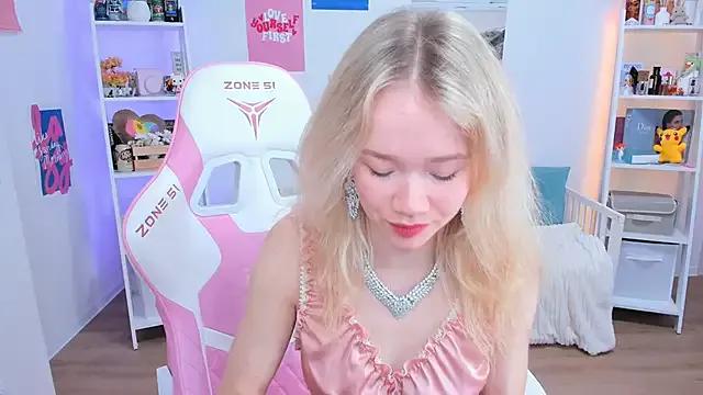 Lily_Young from StripChat