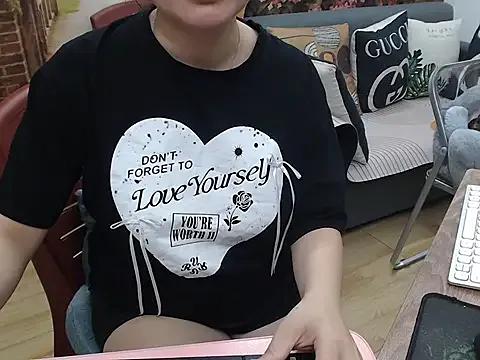 Lilya_39 from StripChat