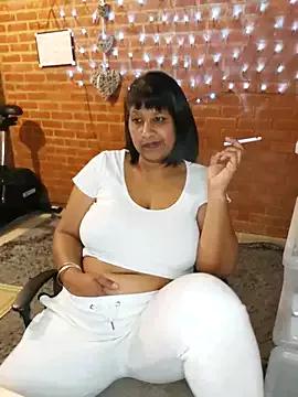 Lilybanx from StripChat