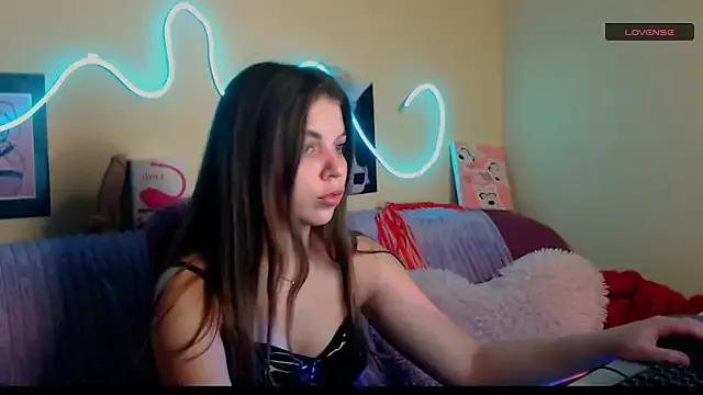 Try our streaming cams variety and talk on a personal level with our adorable girls streamers, showing off their bountiful shapes and dildos.