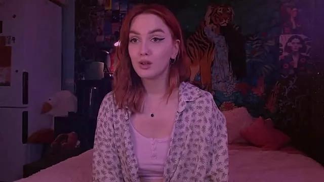 LilyFarey from StripChat