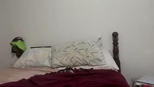 LilyLou from StripChat