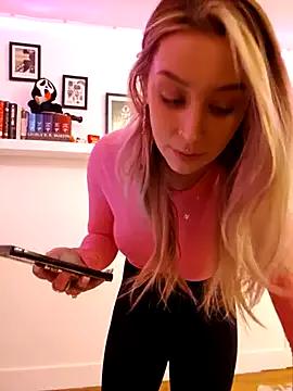 LilyOrion from StripChat