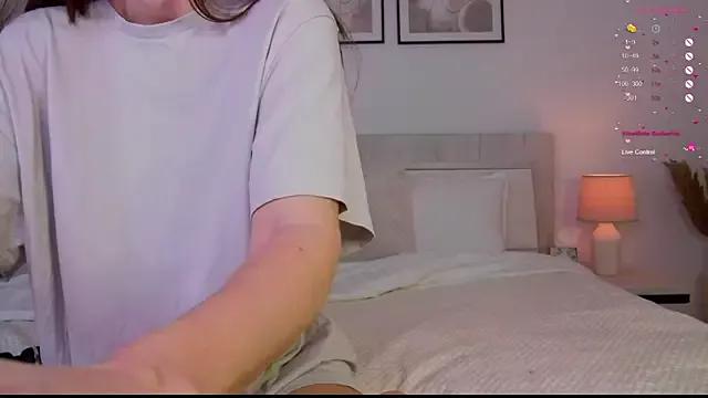 Try our streaming cams variety and talk on a personal level with our adorable girls streamers, showing off their bountiful shapes and dildos.
