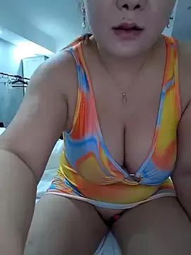 LILYsweetfcup from StripChat