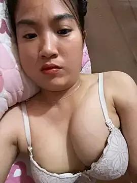 Lina-sexyy from StripChat is Freechat