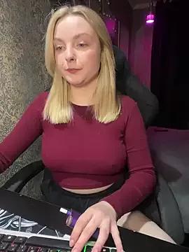 Try our streaming cams variety and talk on a personal level with our adorable girls streamers, showing off their bountiful shapes and dildos.