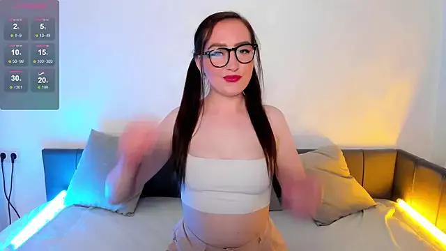 LinaFlawless from StripChat is Freechat